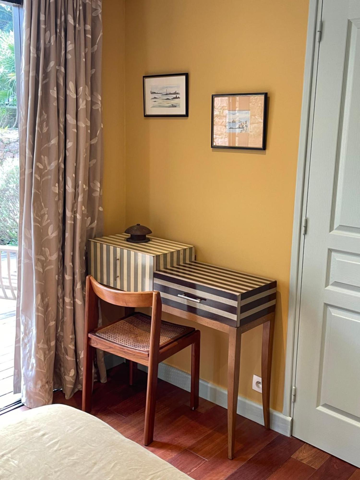 Men Joliguet Bed & Breakfast Bréhat Exterior photo